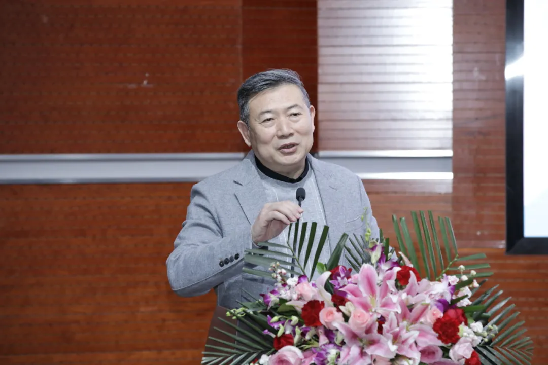 17北京小学教育集团  李明新董事长.jpg